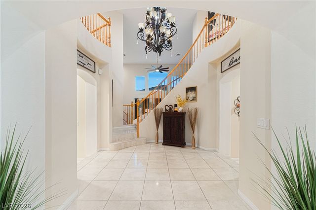 8929 Glenistar Gate Avenue, Las Vegas, NV 89143