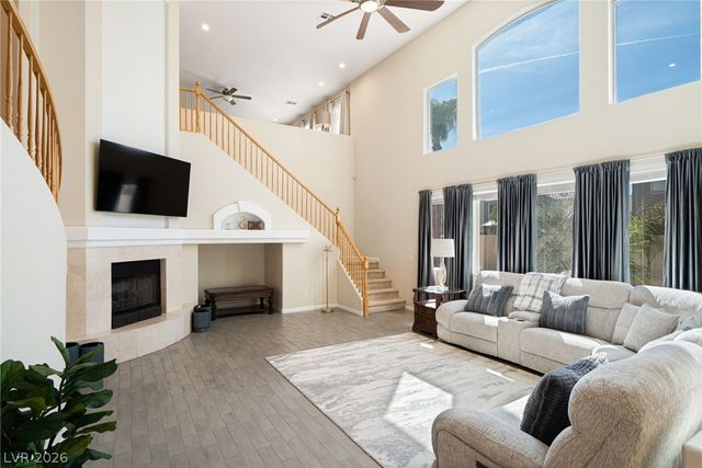 8929 Glenistar Gate Avenue, Las Vegas, NV 89143