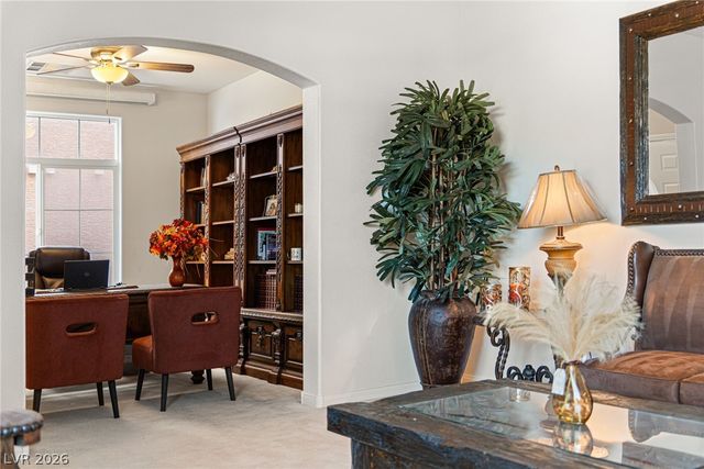 8929 Glenistar Gate Avenue, Las Vegas, NV 89143