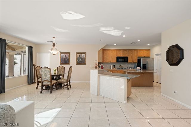 8929 Glenistar Gate Avenue, Las Vegas, NV 89143