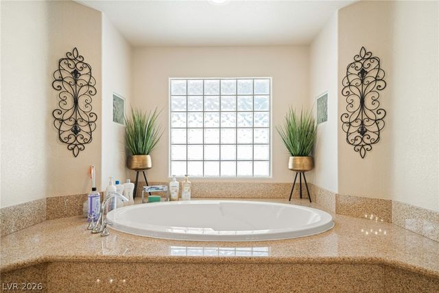 8929 Glenistar Gate Avenue, Las Vegas, NV 89143