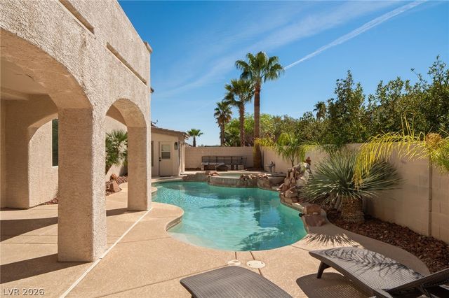 8929 Glenistar Gate Avenue, Las Vegas, NV 89143