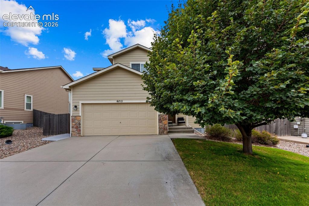 6712 Passing Sky Drive, Colorado Springs, CO 80911 — exterior