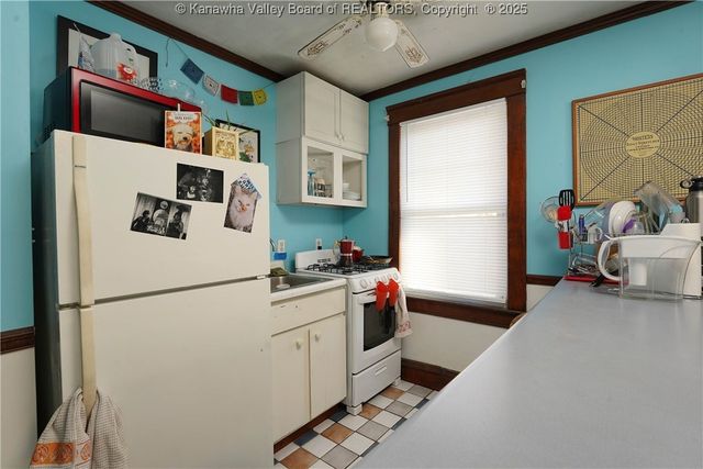 1636 Kanawha Boulevard E, Charleston, WV 25311