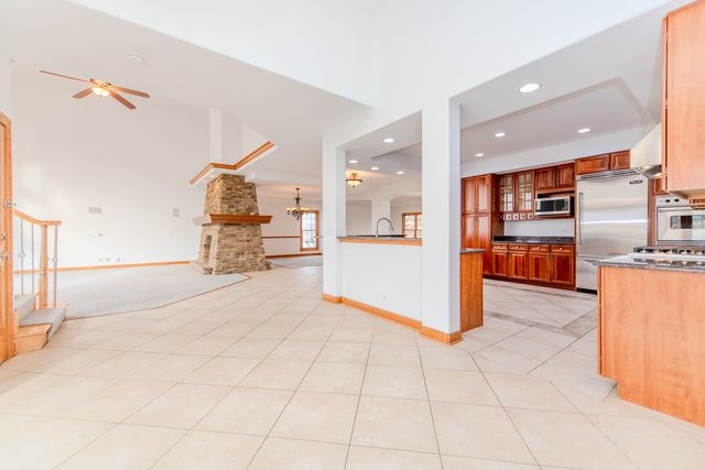 27009 Ashgate Crossing, Plainfield, IL 60585