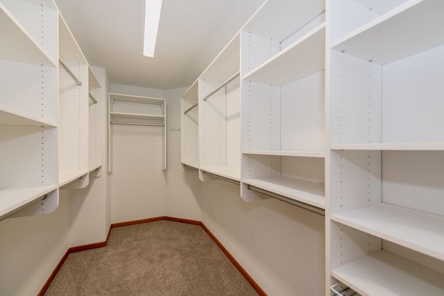 27009 Ashgate Crossing, Plainfield, IL 60585