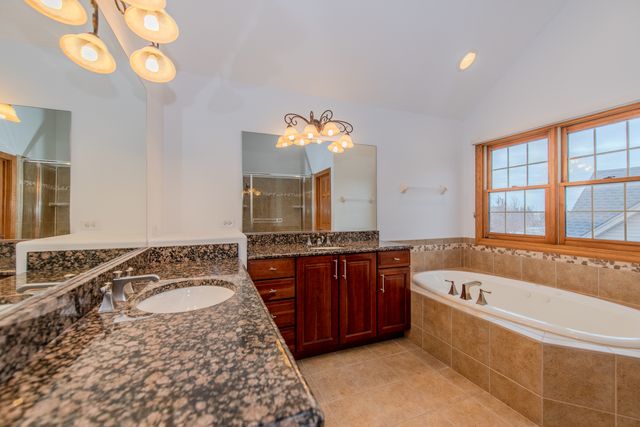 27009 Ashgate Crossing, Plainfield, IL 60585