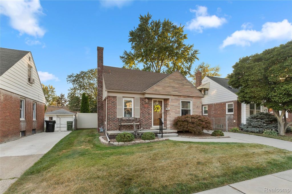 15573 Thomas Avenue, Allen Park, MI 48101