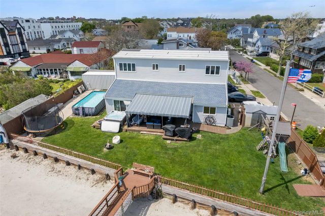 125 Beach 3rd Street, Far Rockaway, NY 11691