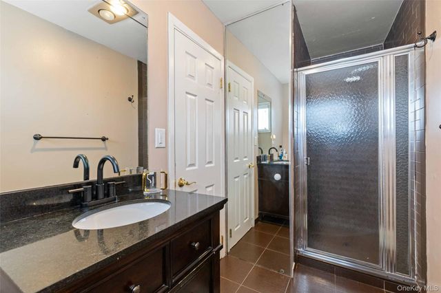 125 Beach 3rd Street, Far Rockaway, NY 11691