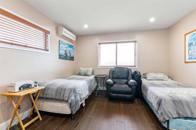 125 Beach 3rd Street, Far Rockaway, NY 11691