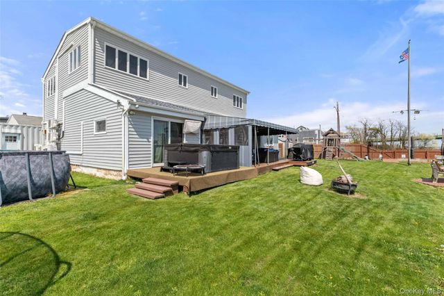 125 Beach 3rd Street, Far Rockaway, NY 11691
