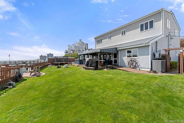 125 Beach 3rd Street, Far Rockaway, NY 11691