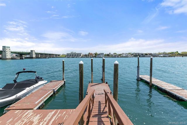 125 Beach 3rd Street, Far Rockaway, NY 11691