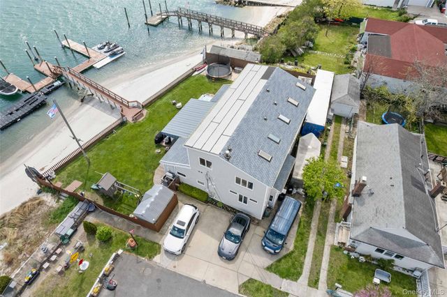 125 Beach 3rd Street, Far Rockaway, NY 11691