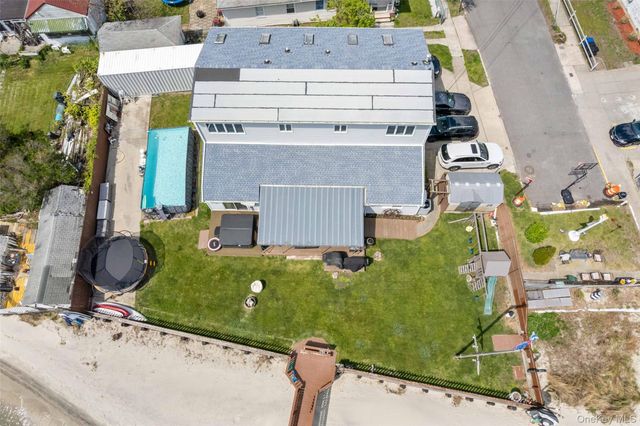 125 Beach 3rd Street, Far Rockaway, NY 11691