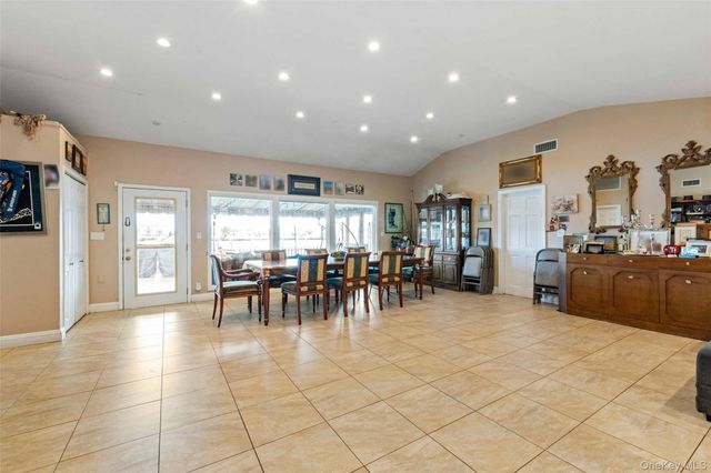 125 Beach 3rd Street, Far Rockaway, NY 11691
