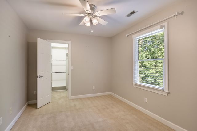 1905 Summer Breeze Lane, Hixson, TN 37343