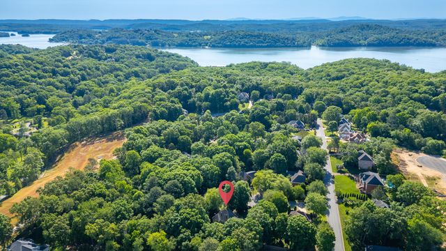 1905 Summer Breeze Lane, Hixson, TN 37343