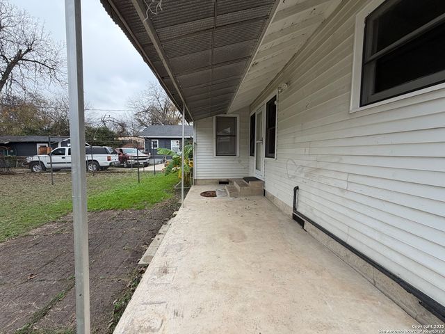 177 Grapeland, San Antonio, TX 78214