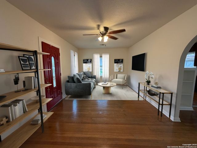 177 Grapeland, San Antonio, TX 78214