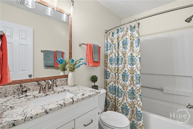 2124 Walberg Drive, Hinesville, GA 31313