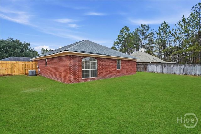 2124 Walberg Drive, Hinesville, GA 31313