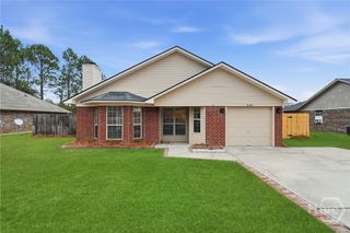 2124 Walberg Drive, Hinesville, GA 31313