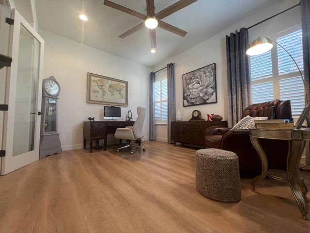 1902 Everglade Avenue, Clovis, CA 93619