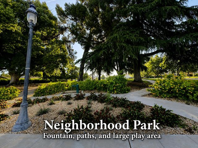 1902 Everglade Avenue, Clovis, CA 93619
