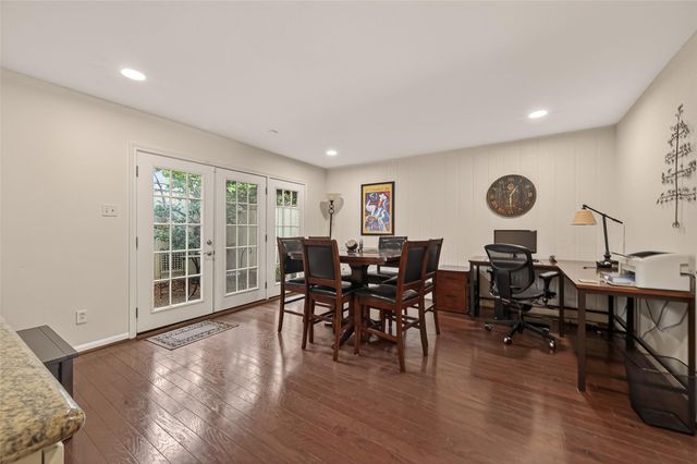 5826 Doliver Drive 55, Houston, TX 77057