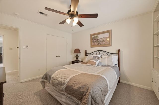 5826 Doliver Drive 55, Houston, TX 77057