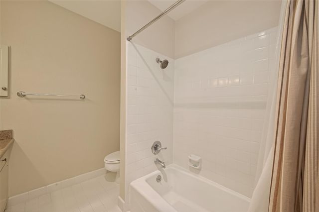 5826 Doliver Drive 55, Houston, TX 77057