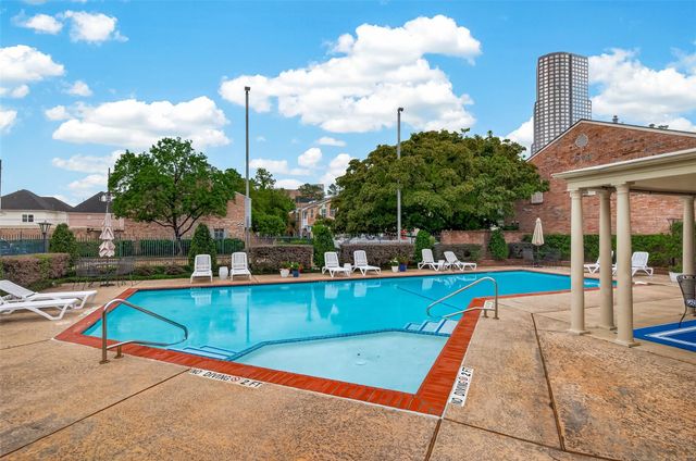 5826 Doliver Drive 55, Houston, TX 77057