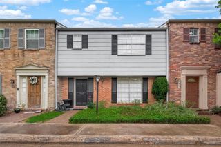 5826 Doliver Drive 55, Houston, TX 77057