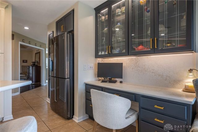 130 Heatherwoode Circle, Springboro, OH 45066