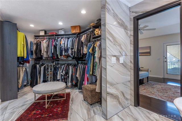 130 Heatherwoode Circle, Springboro, OH 45066