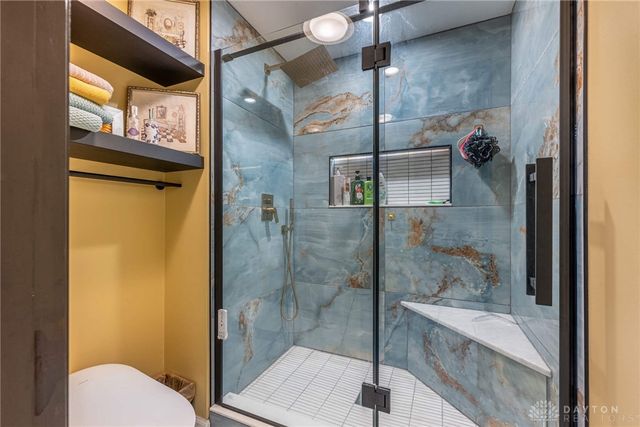 130 Heatherwoode Circle, Springboro, OH 45066