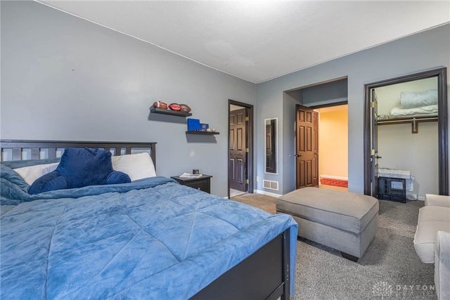 130 Heatherwoode Circle, Springboro, OH 45066