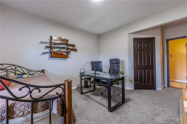 130 Heatherwoode Circle, Springboro, OH 45066