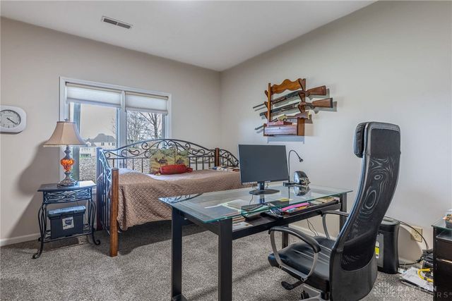 130 Heatherwoode Circle, Springboro, OH 45066