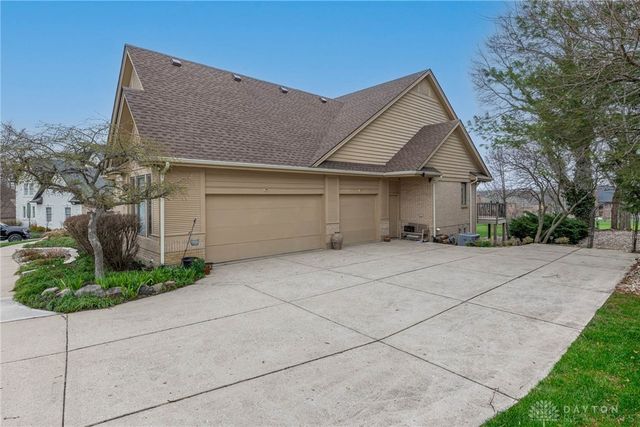 130 Heatherwoode Circle, Springboro, OH 45066