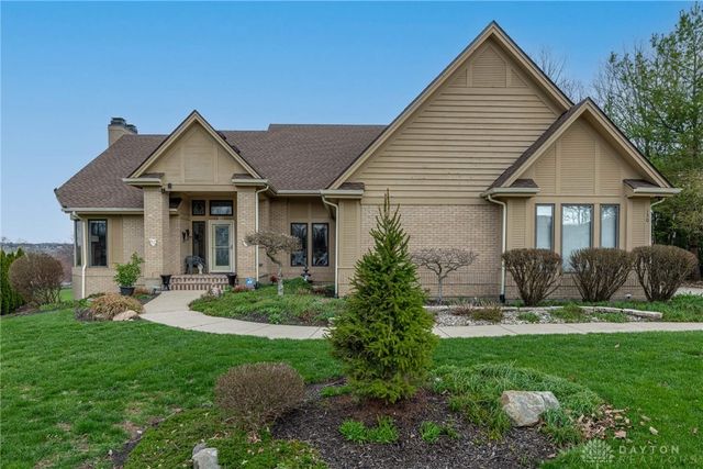 130 Heatherwoode Circle, Springboro, OH 45066