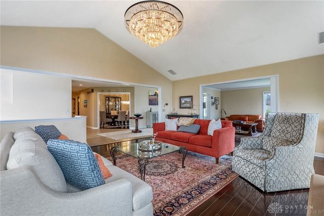 130 Heatherwoode Circle, Springboro, OH 45066