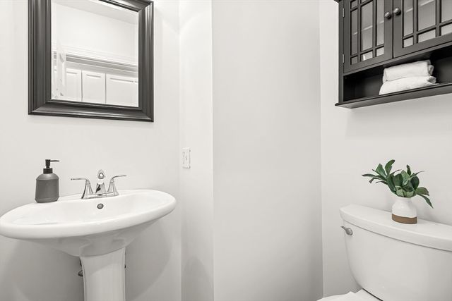 15 Yale St, Winchester, MA 01890
