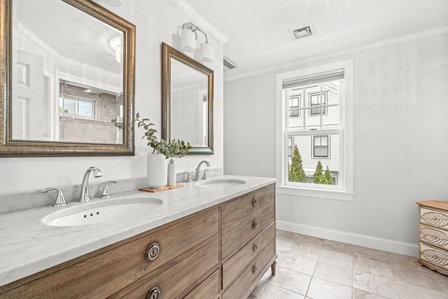 15 Yale St, Winchester, MA 01890