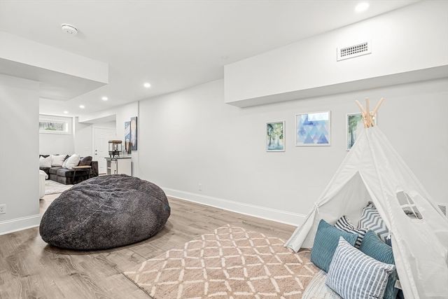 15 Yale St, Winchester, MA 01890