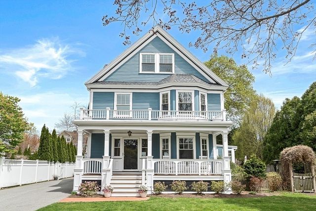 15 Yale St, Winchester, MA 01890