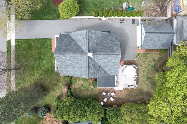 15 Yale St, Winchester, MA 01890