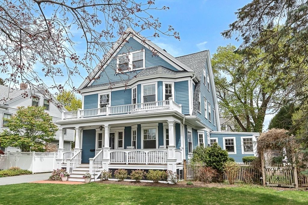 15 Yale St, Winchester, MA 01890